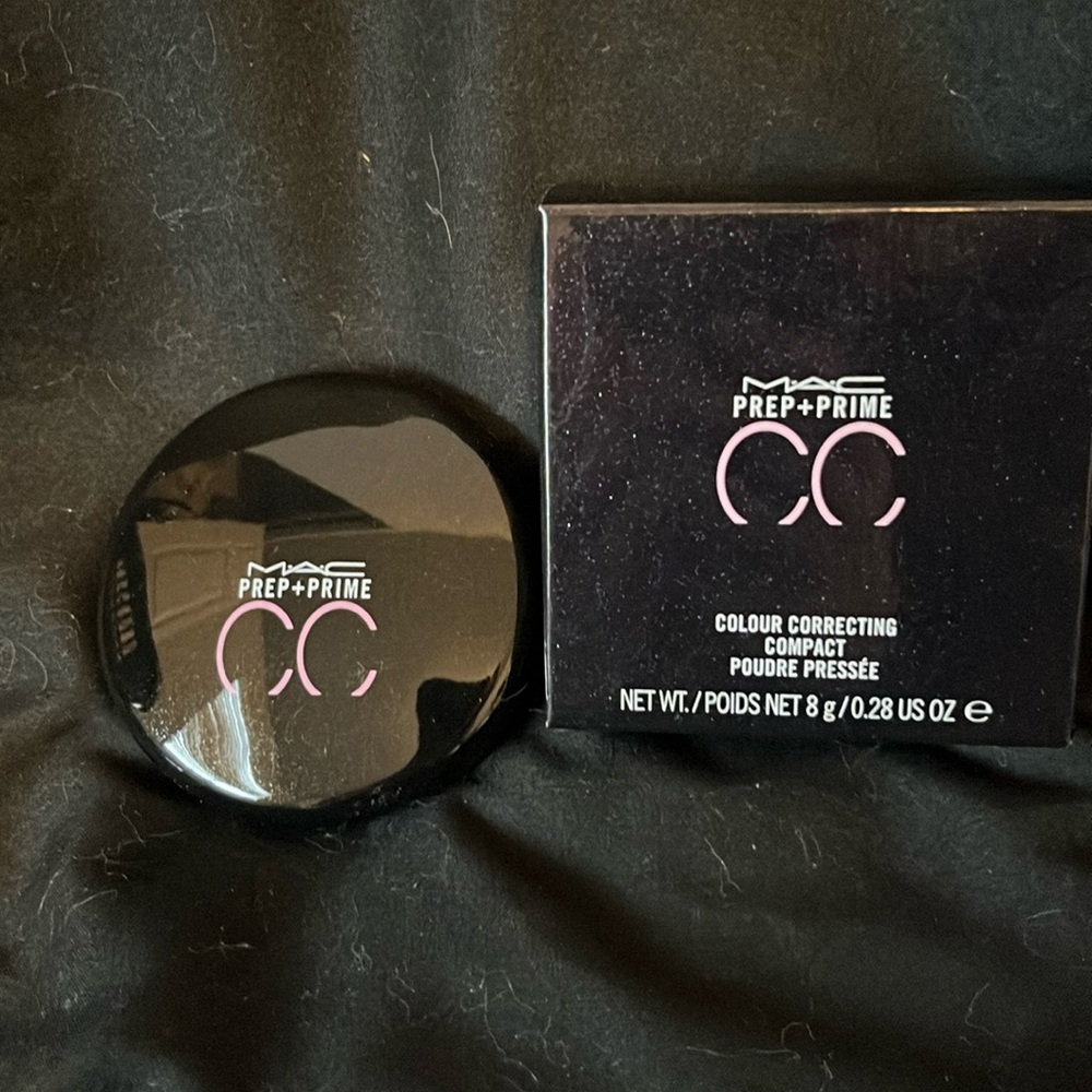MAC COSMETICS PREP+PRIME COLOUR CORRECTING COMPACT: “Illuminate”